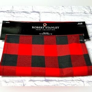 Robert Stanley Home Buffalo Plaid Christmas Table Runner, Holiday Table Runner